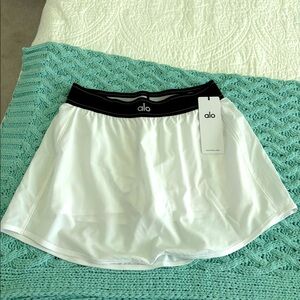 NEW ALO YOGA MATCH POINT SKORT